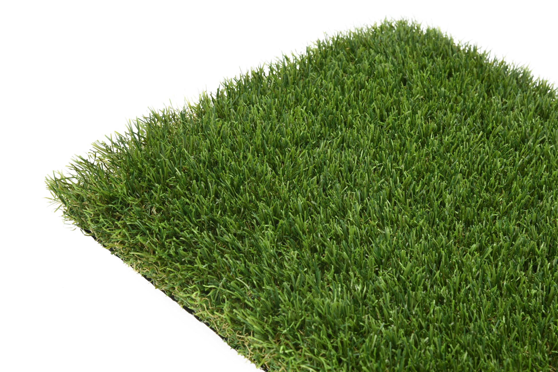 Eira konstgräsmatta från Svea Grass, slitstark och grön för trädgård, landscaping och aktiva ytor.
